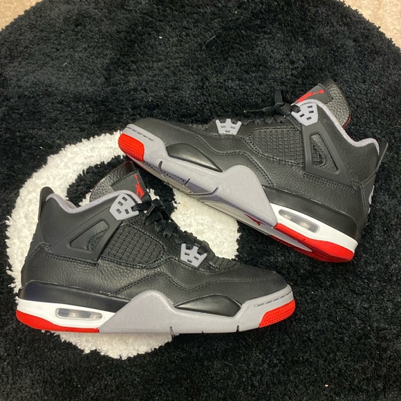 Jordan 4 Bred GS - Picture 1 of 6